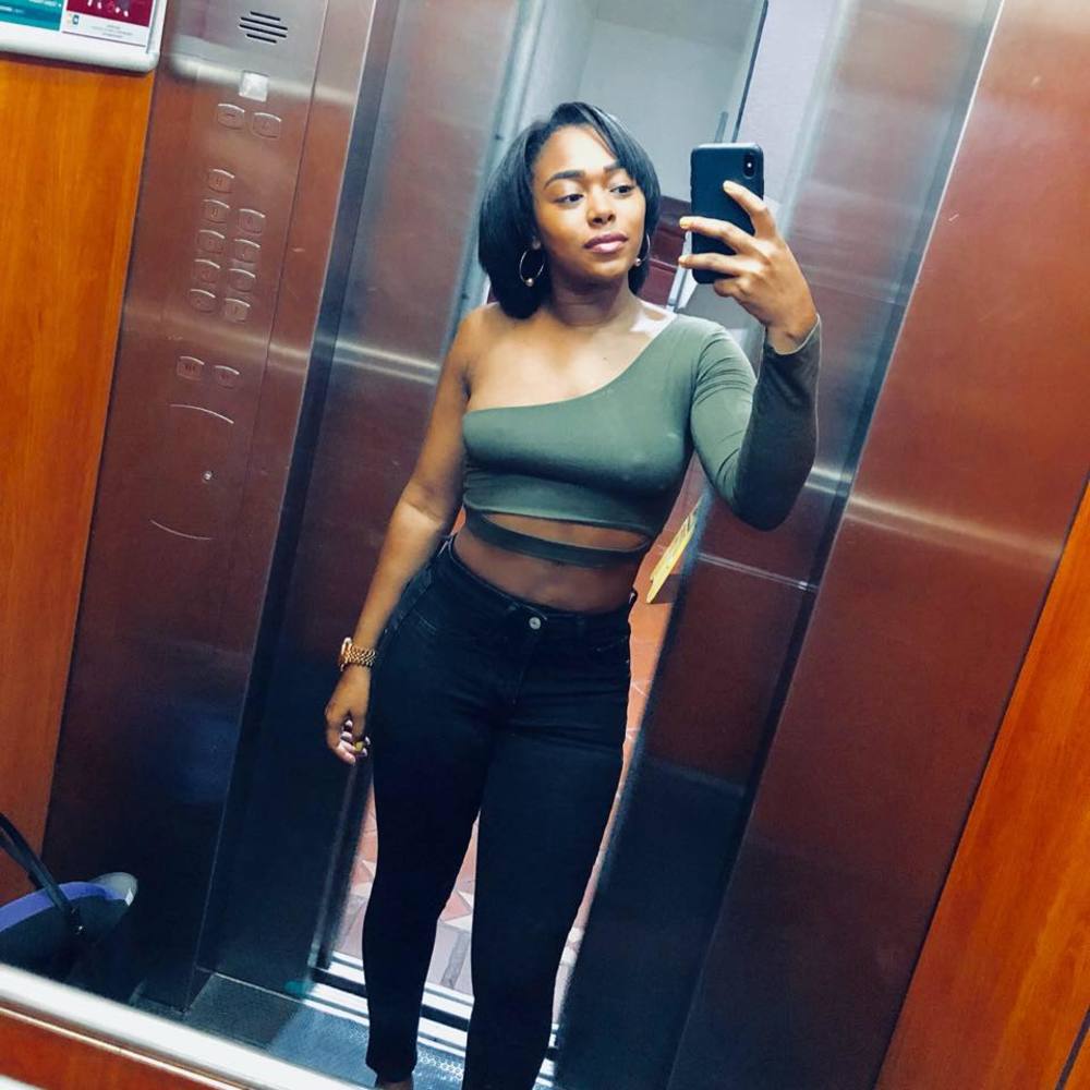 Meet your Posher, M aleja